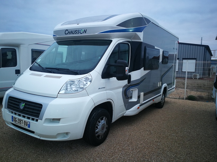 camping car CHAUSSON TITANIUM 610 modèle 2014